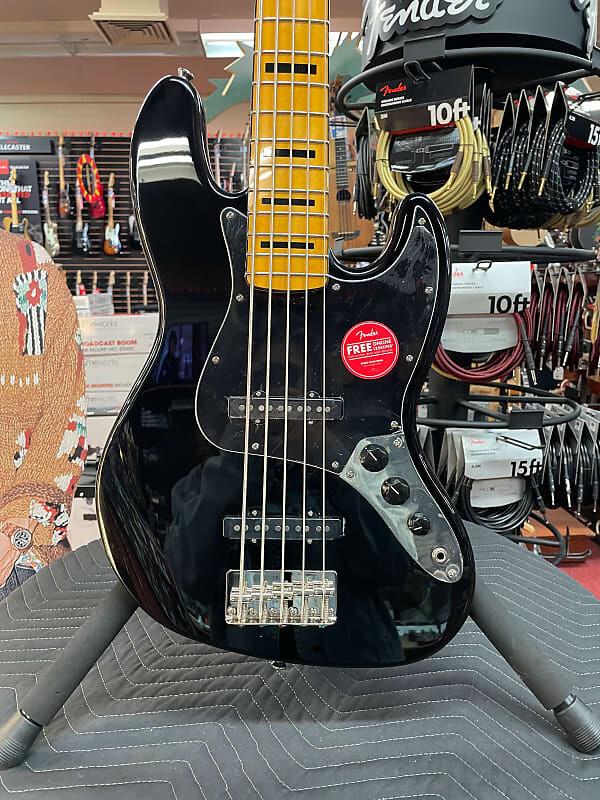 

В ПРОДАЖЕ-Squier Classic Vibe '70S Jazz Bass V Black