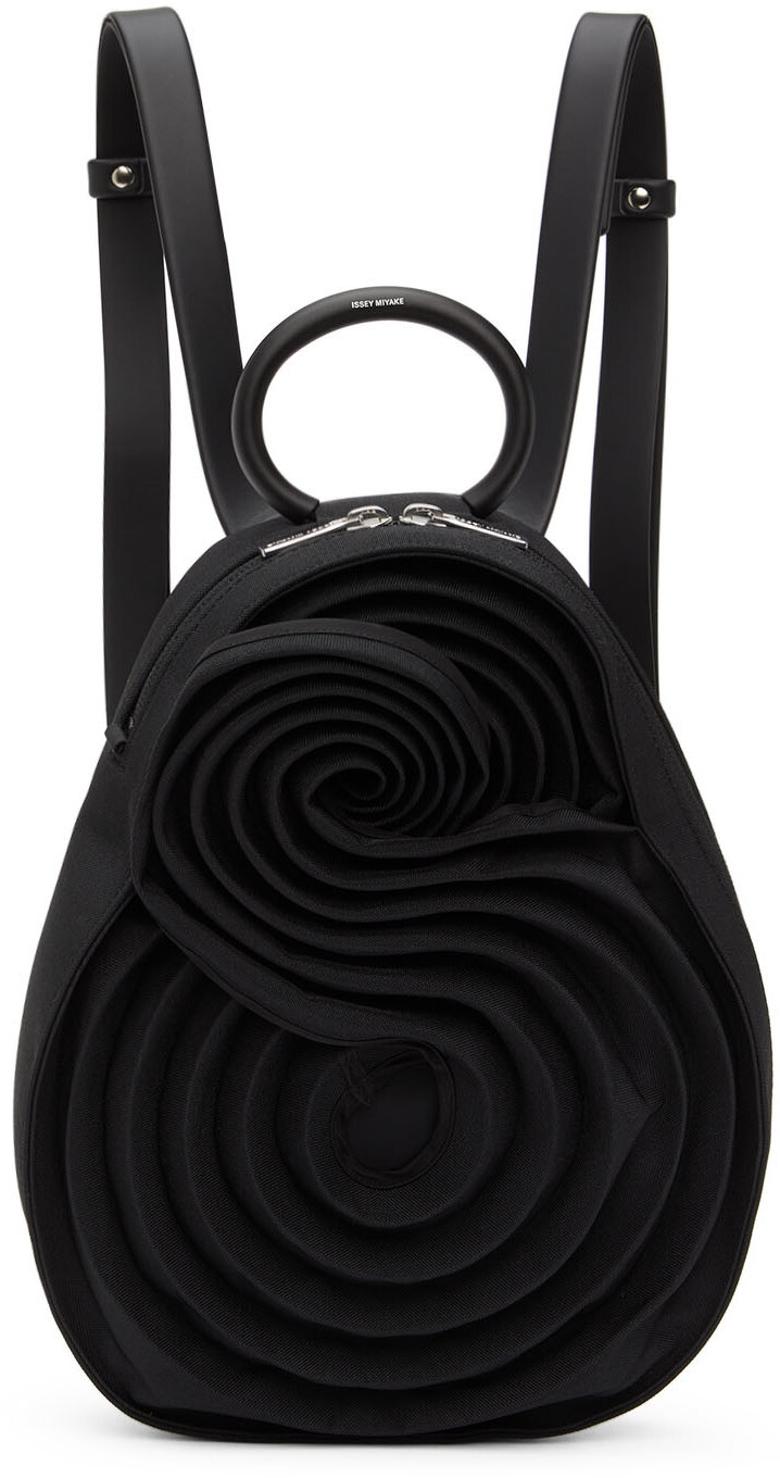 

Рюкзак с черными кольцами Issey Miyake