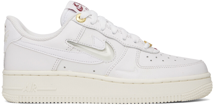 

Белые кроссовки Air Force 1 '07 Premium Nike