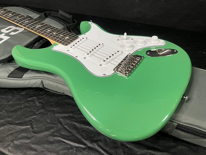 

Гитара Paul Reed Smith PRS Silver Sky John Mayer Signature SE, зелёный