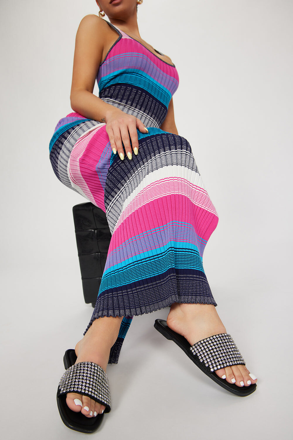 

Сандалии Fashion Nova ISONA02A, черный