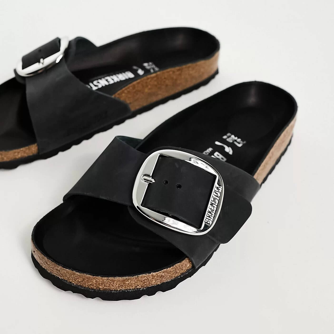 

Сандалии Birkenstock Madrid Big Buckle, черный/коричневый