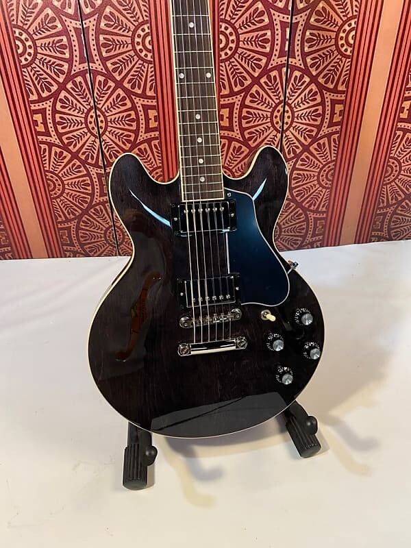 

Gibson Gibson ES-339 с оригинальным жестким корпусом 2022 - транс-черный