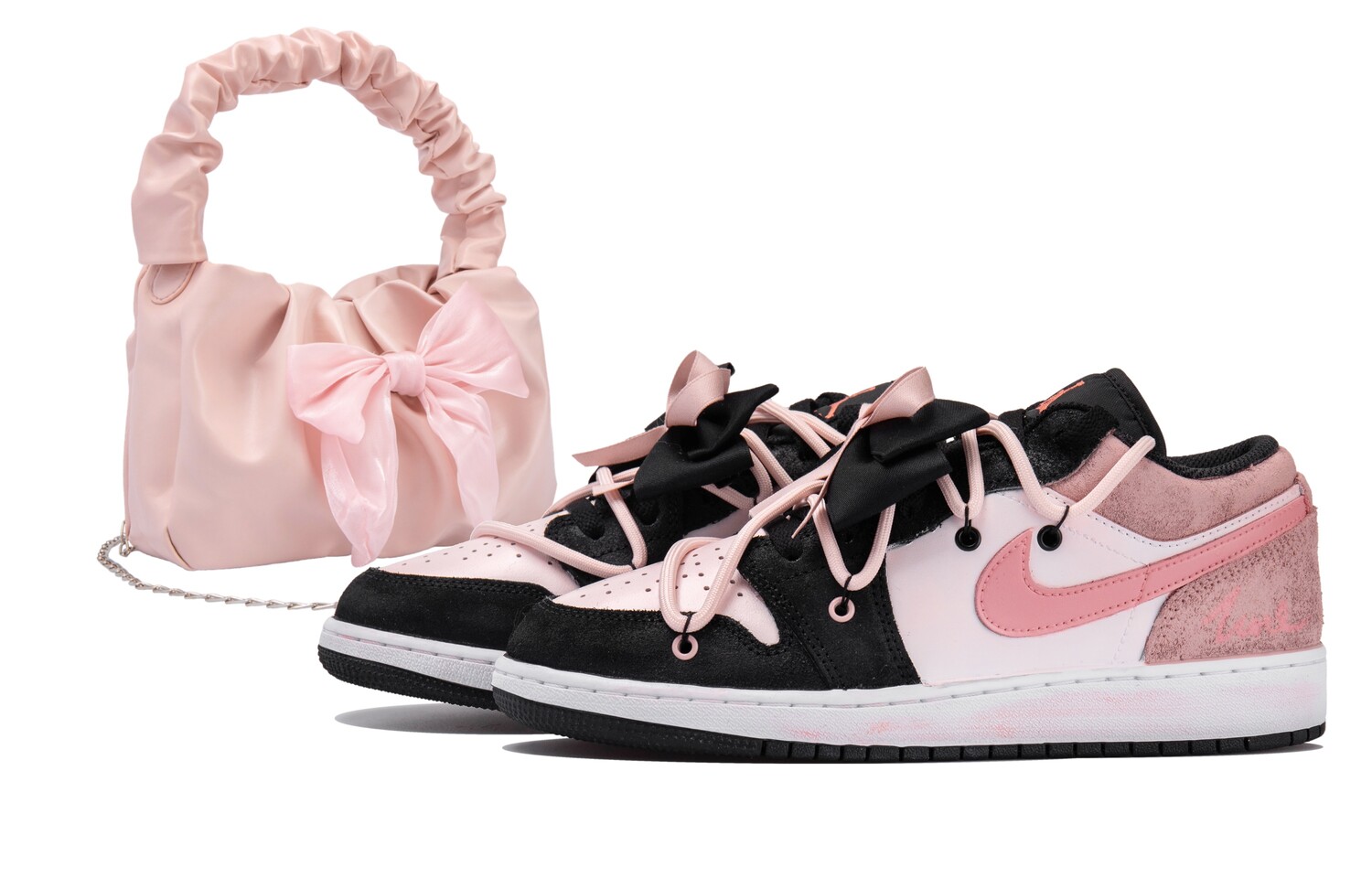 

Кроссовки Air Jordan 1 Vintage Basketball Shoes Women's Low-top Black/pink, черный/розовый