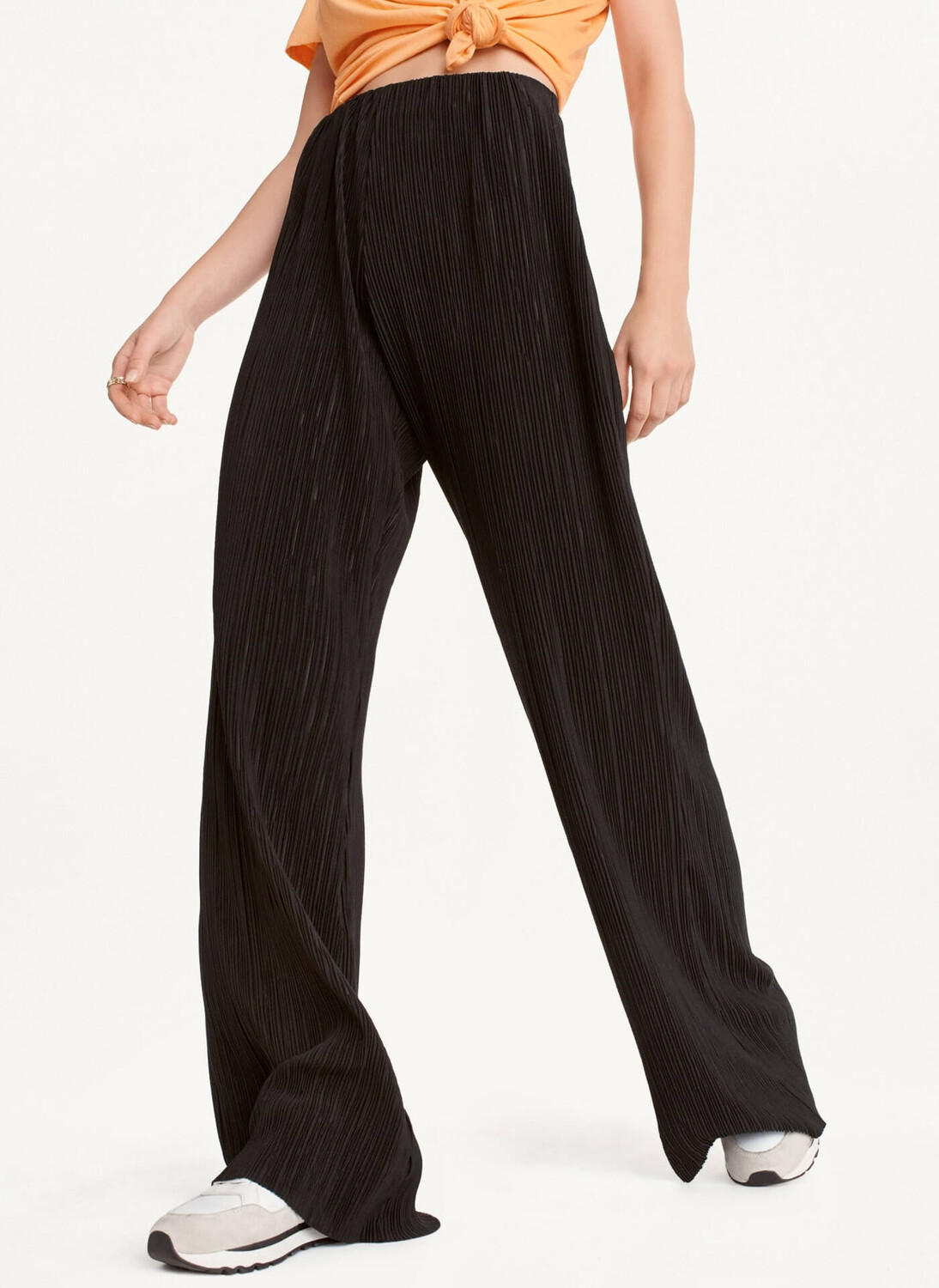 

Брюки DKNY High Waisted Pleated Flare, черный