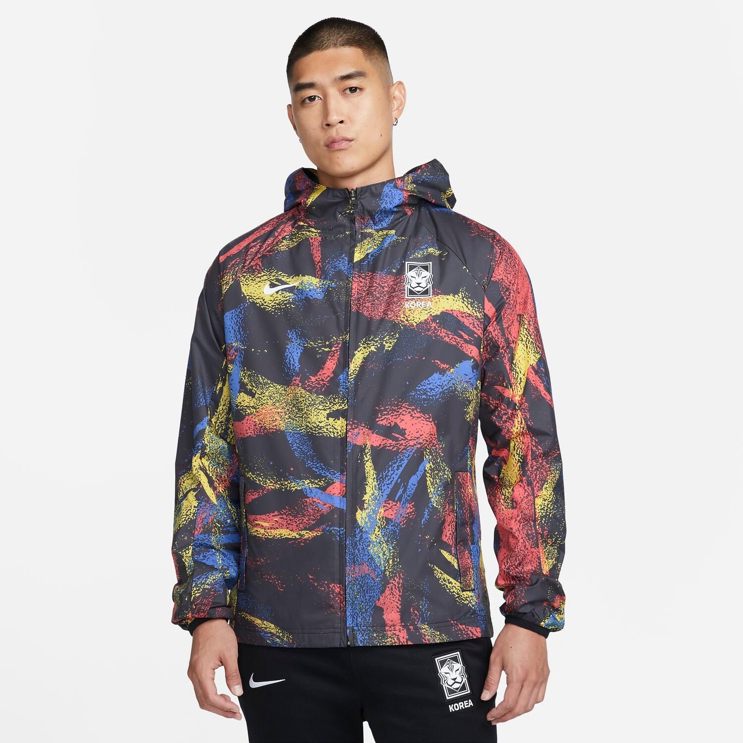 

Мужская куртка Nike Korea AWF Soccer Graphic с молнией во всю длину, черный