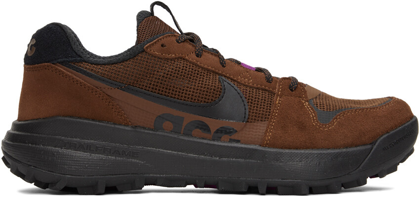 

Коричнево-черные кроссовки ACG Lowcate Nike