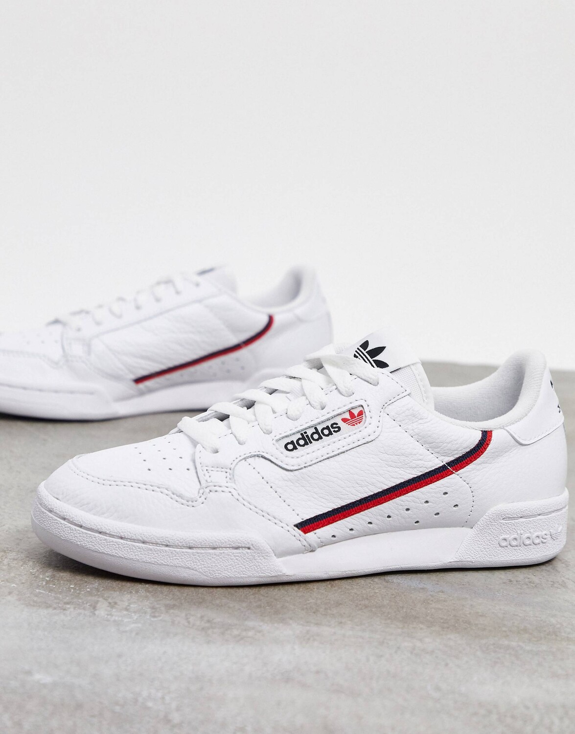 

Бело-красные кроссовки adidas Originals Continental 80