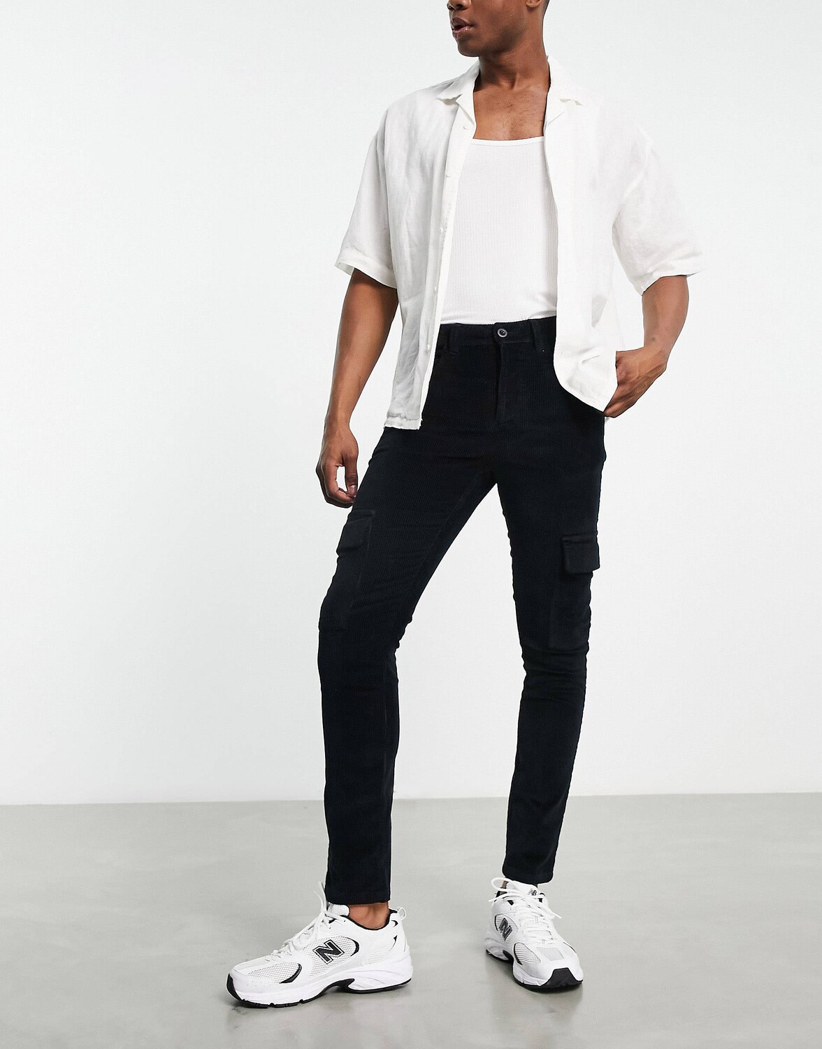 

Черные вельветовые брюки карго скинни ASOS DESIGN, Черный
