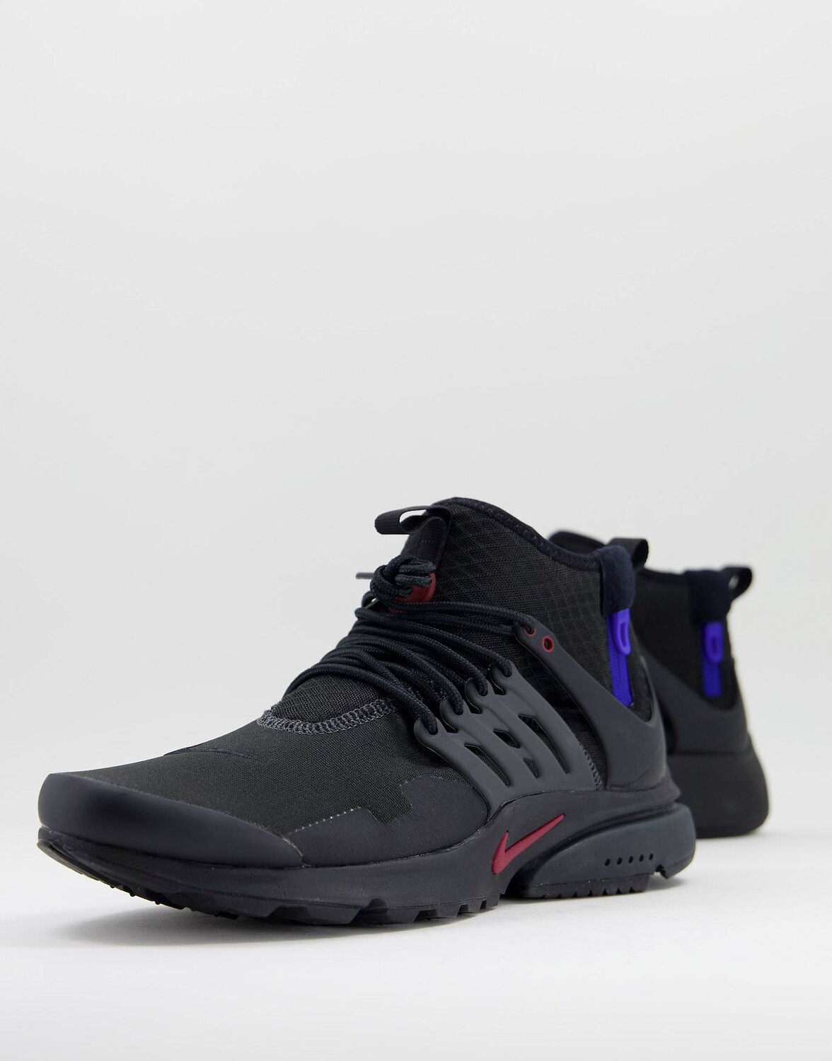 

Черные кроссовки Nike Air Presto Mid Utility