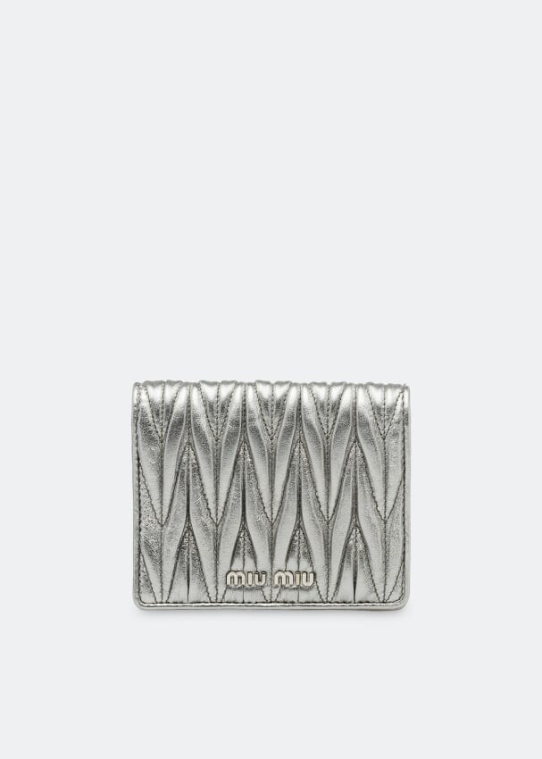 

Кошелек MIU MIU Matelasse leather wallet, серебряный