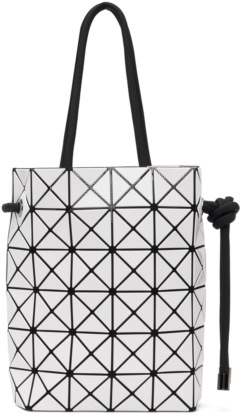 

Белая маленькая сумка-сжималка BAO BAO ISSEY MIYAKE
