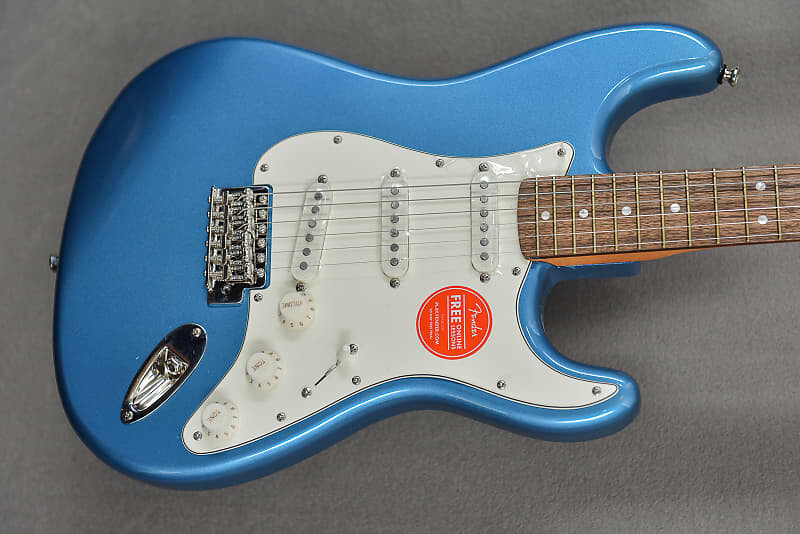 

Classic Vibe 60’s Stratocaster — Лейк-Плэсид Блю Squier Vibe 60’s Stratocaster - Lake Placid