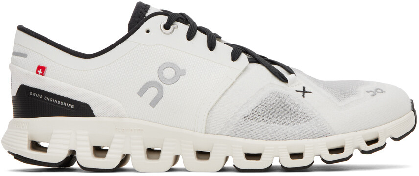 

Белые кроссовки Cloud X 3 On