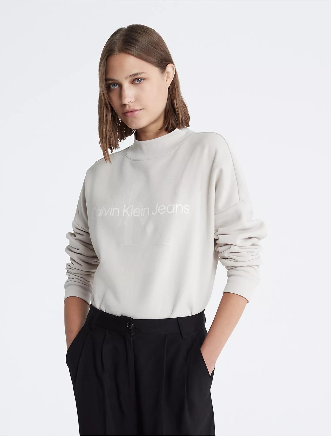 

Свитшот Calvin Klein Monogram Logo Mock Neck, светлый серо-бежевый