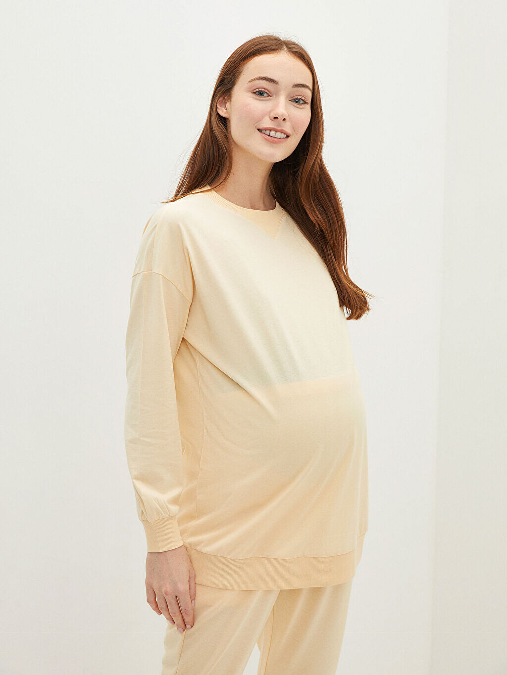 

Толстовка для беременных с круглым вырезом и длинными рукавами LC Waikiki Maternity