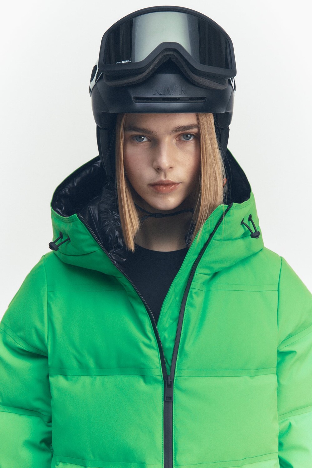 

Ветро- и водонепроницаемая лыжная коллекция пуховик с компасом ZARA, зеленый