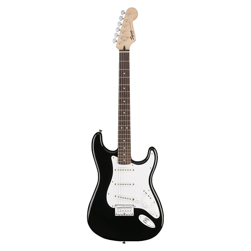

Squier Bullet Stratocaster - черный