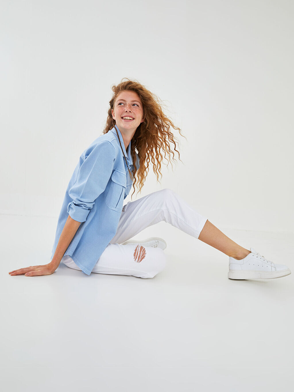 

Рваные женские джинсы Mom Fit с деталями Xside