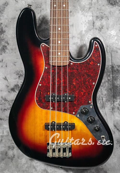 цена Squier - Classic Vibe '60s Jazz Bass