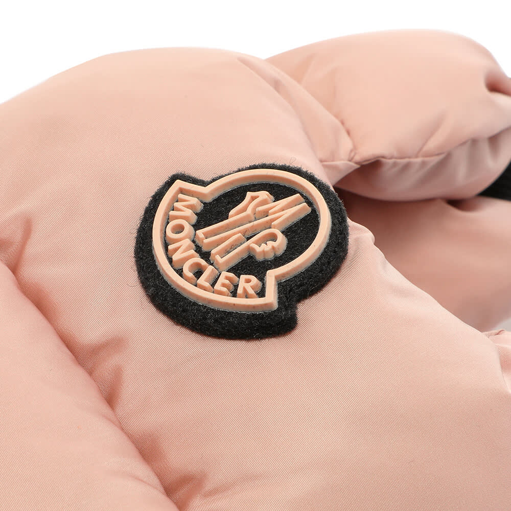 

Сумка Moncler Legere Small Crossbody Bag