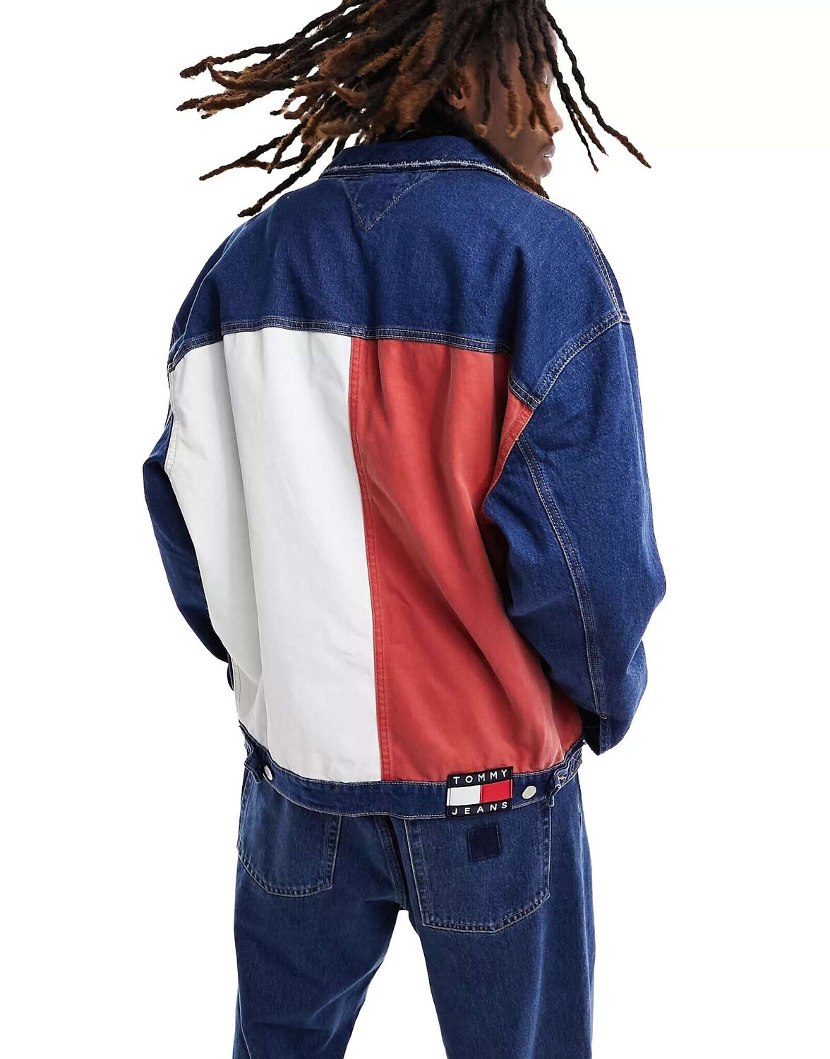 

Оверсайз-джинсовая куртка дальнобойщика Tommy Jeans Aiden, стирающаяся в середине стирки