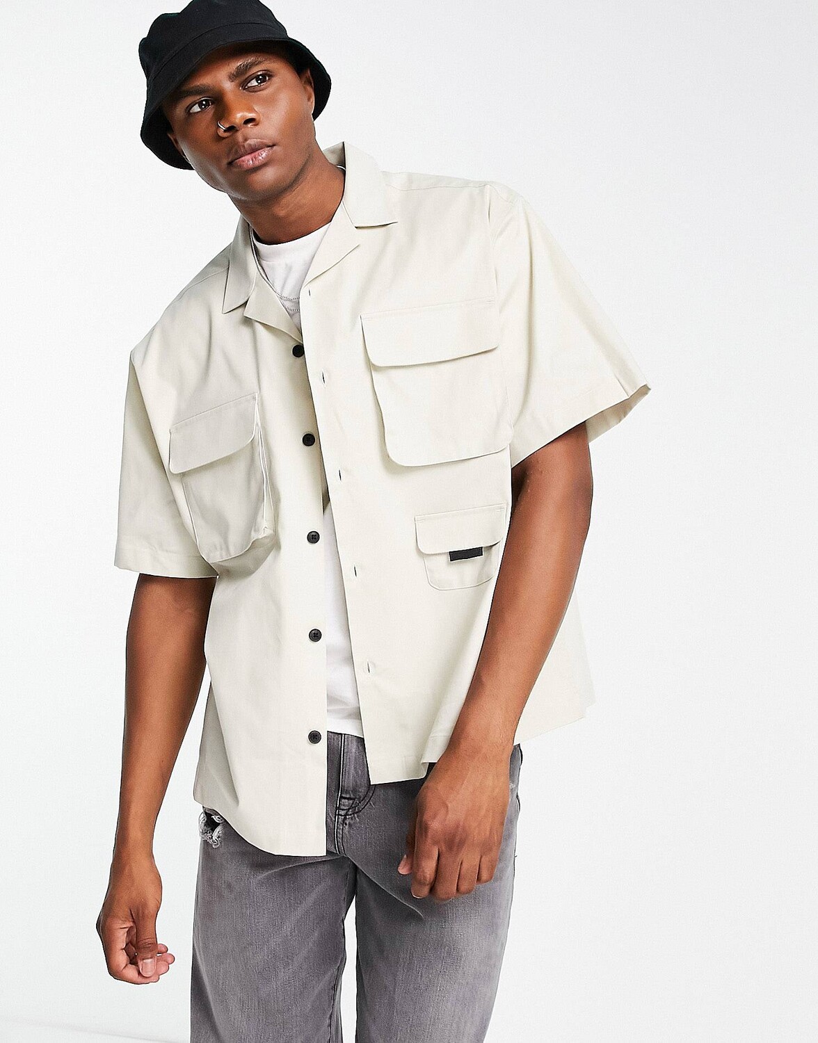 

Свободная рубашка свободного кроя с карманами ASOS DESIGN