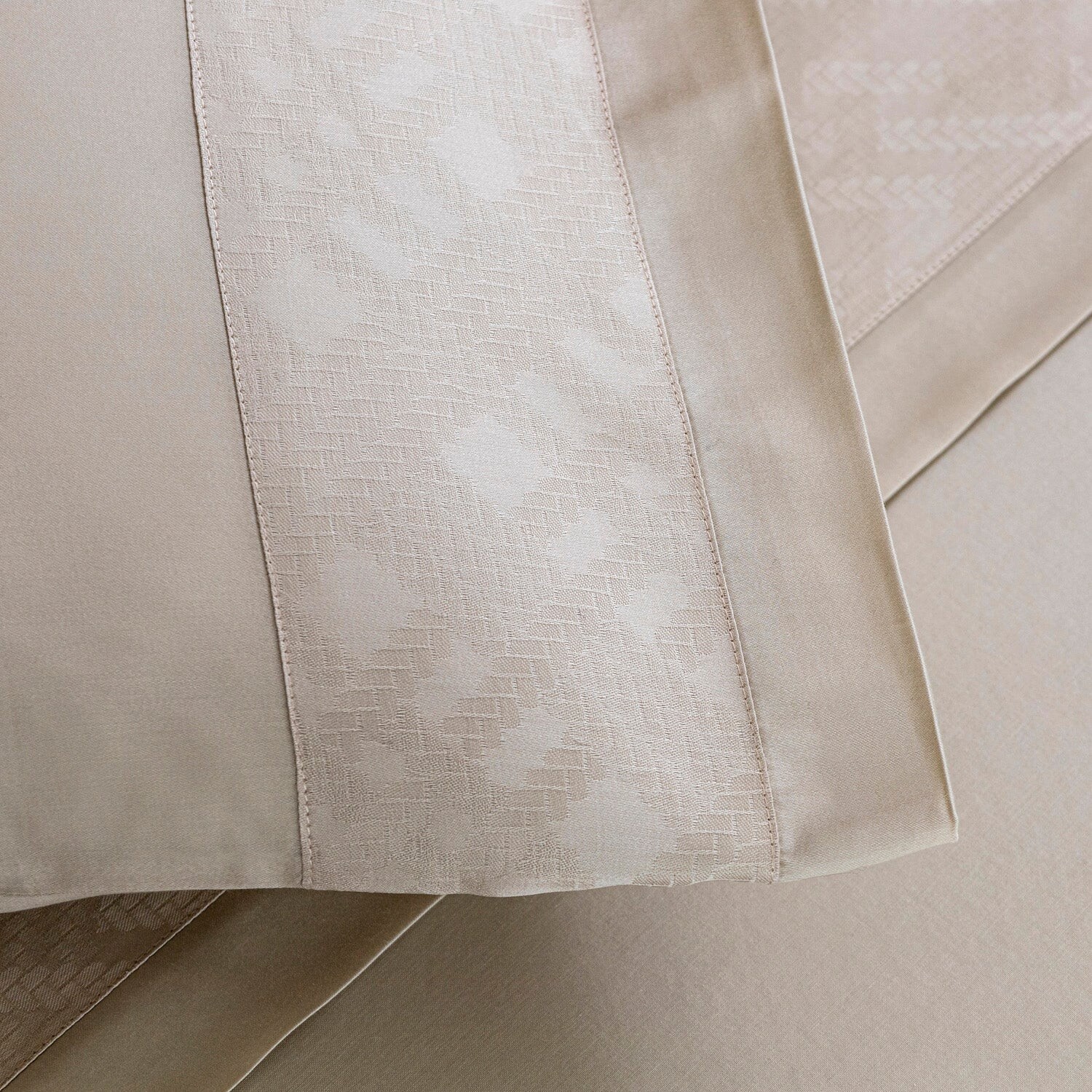 

Набор простыней Frette Tressage, цвет Marble