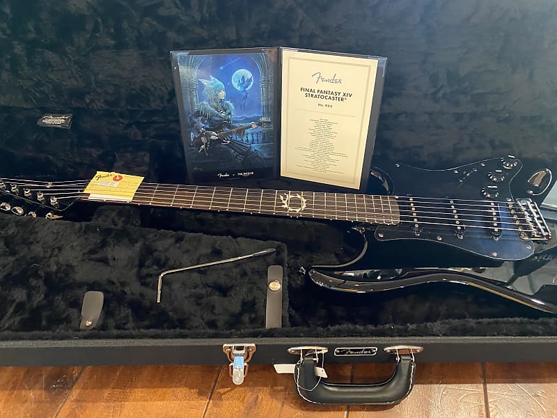 Fender MIJ Final Fantasy XIV Stratocaster #JD22100423 (8 фунтов, 1,3 унции)