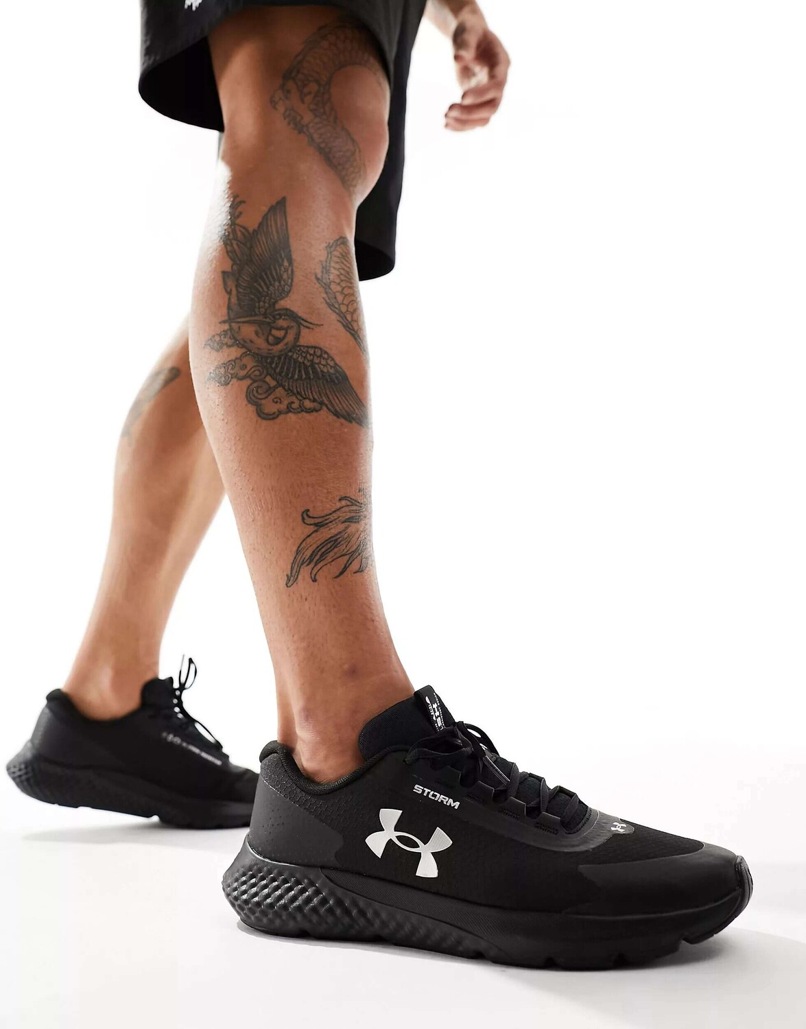 

Черные зимние кроссовки Under Armour Charged Rogue 3 Storm, Черный