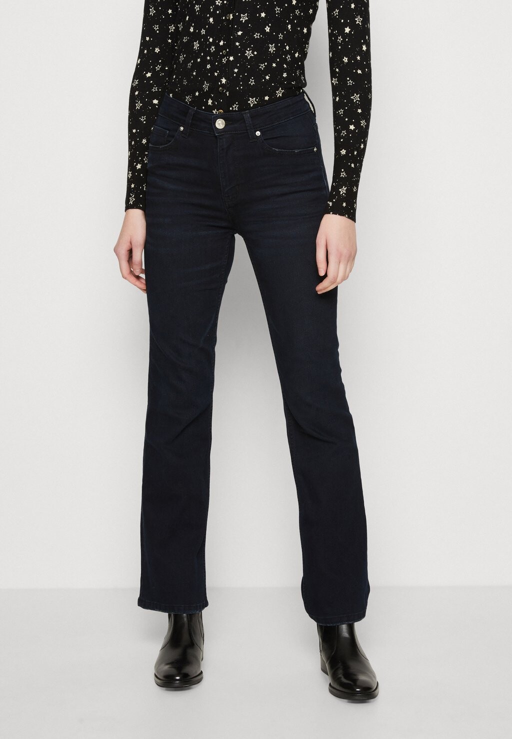 

Джинсы Bootcut Marks & Spencer