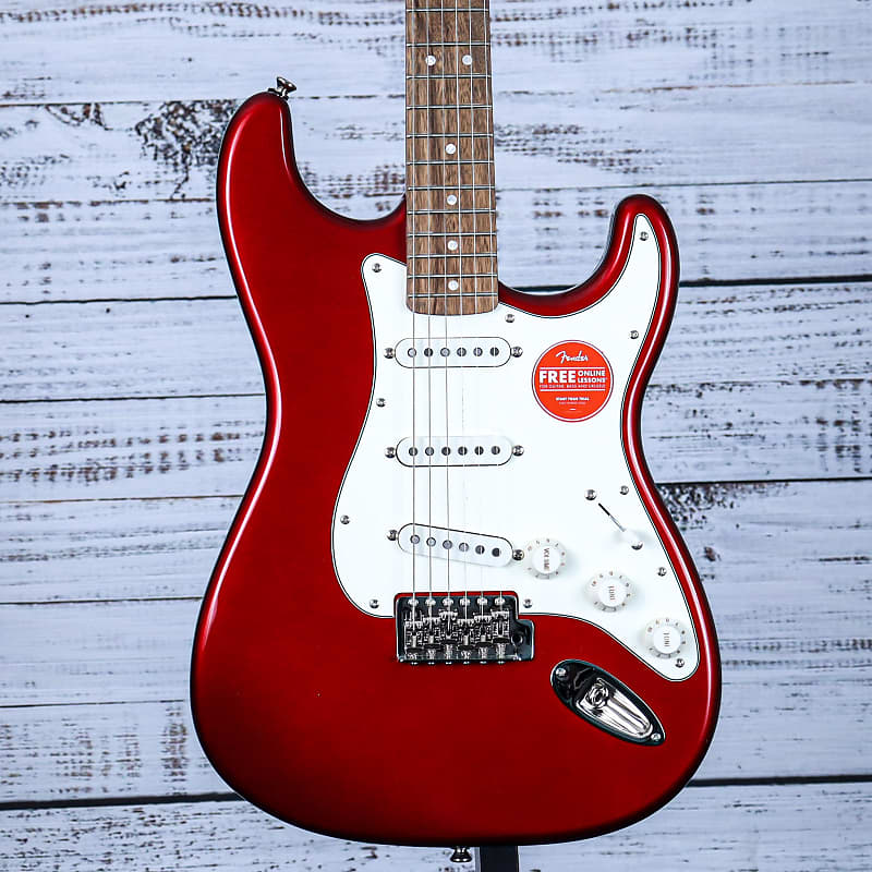 Электрогитара Squier Classic Vibe '60s Stratocaster | Candy Apple Red