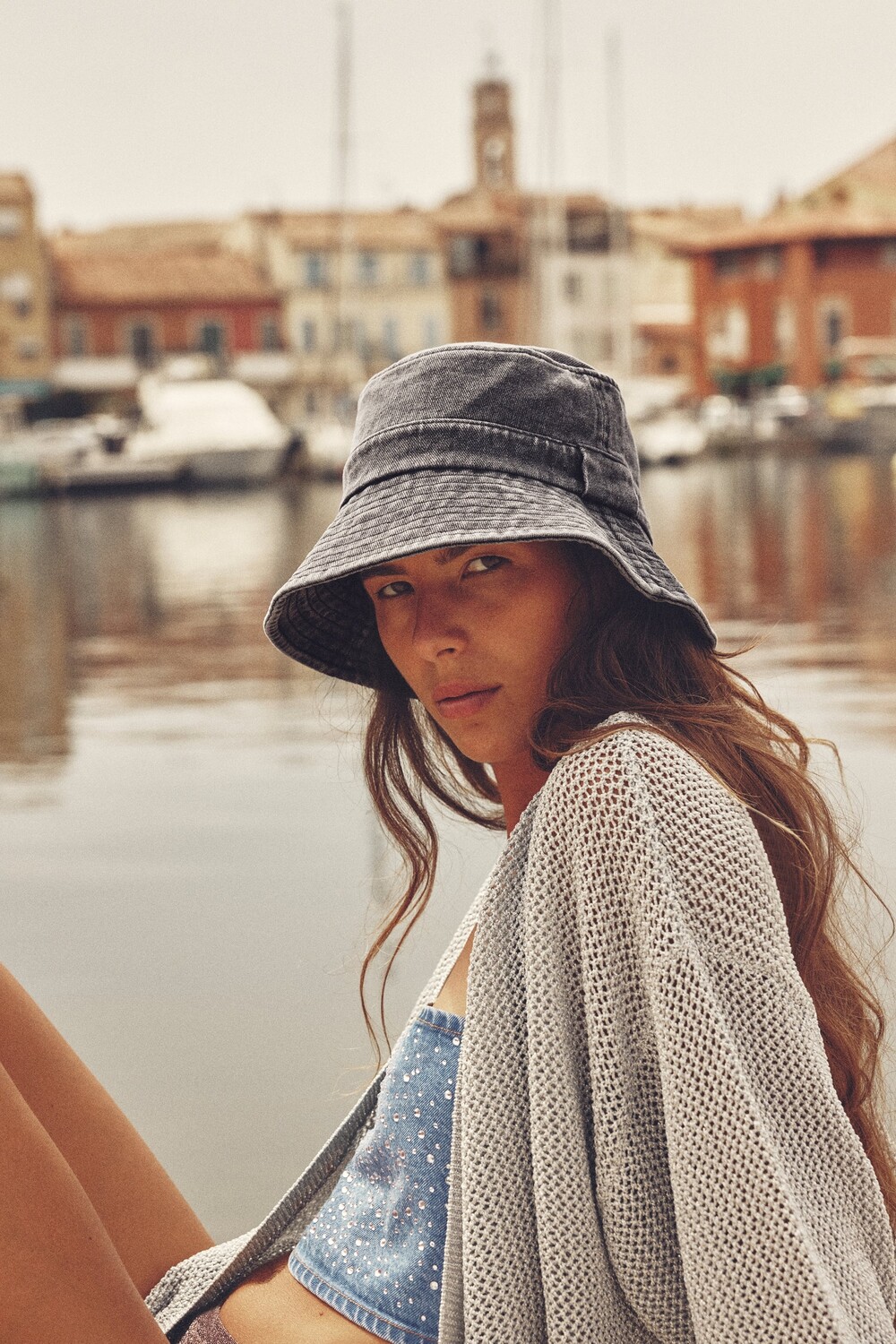 

Куртка вязана из глянцевой нити с алмазным узором Zara, серебро, Серый