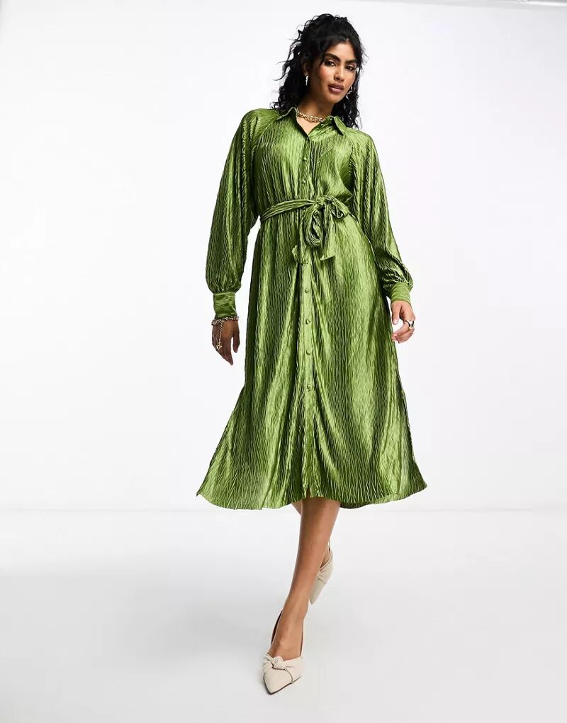 плиссированное платье с завязывающимся поясом кремовый xl Оливково-зеленое плиссированное платье-рубашка Y.A.S с завязывающимся поясом
