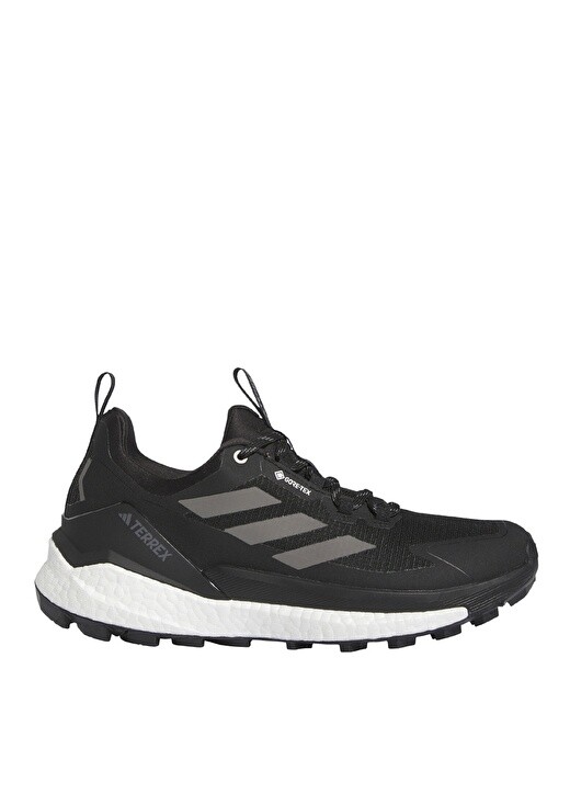 

Уличная обувь Adidas
