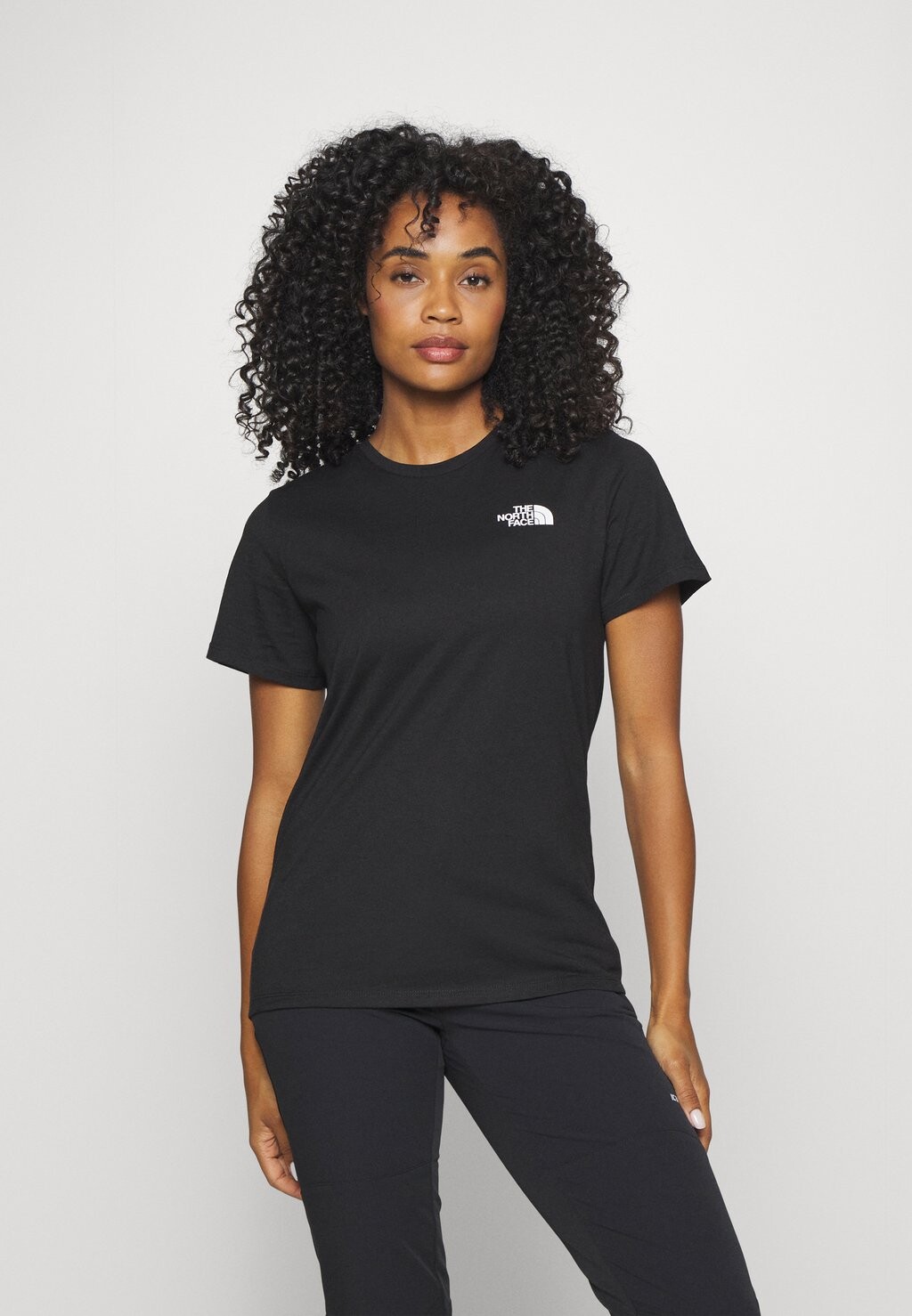 

Спортивная футболка ФУТБОЛКА FOUNDATION GRAPHIC TEE The North Face, черный/белый