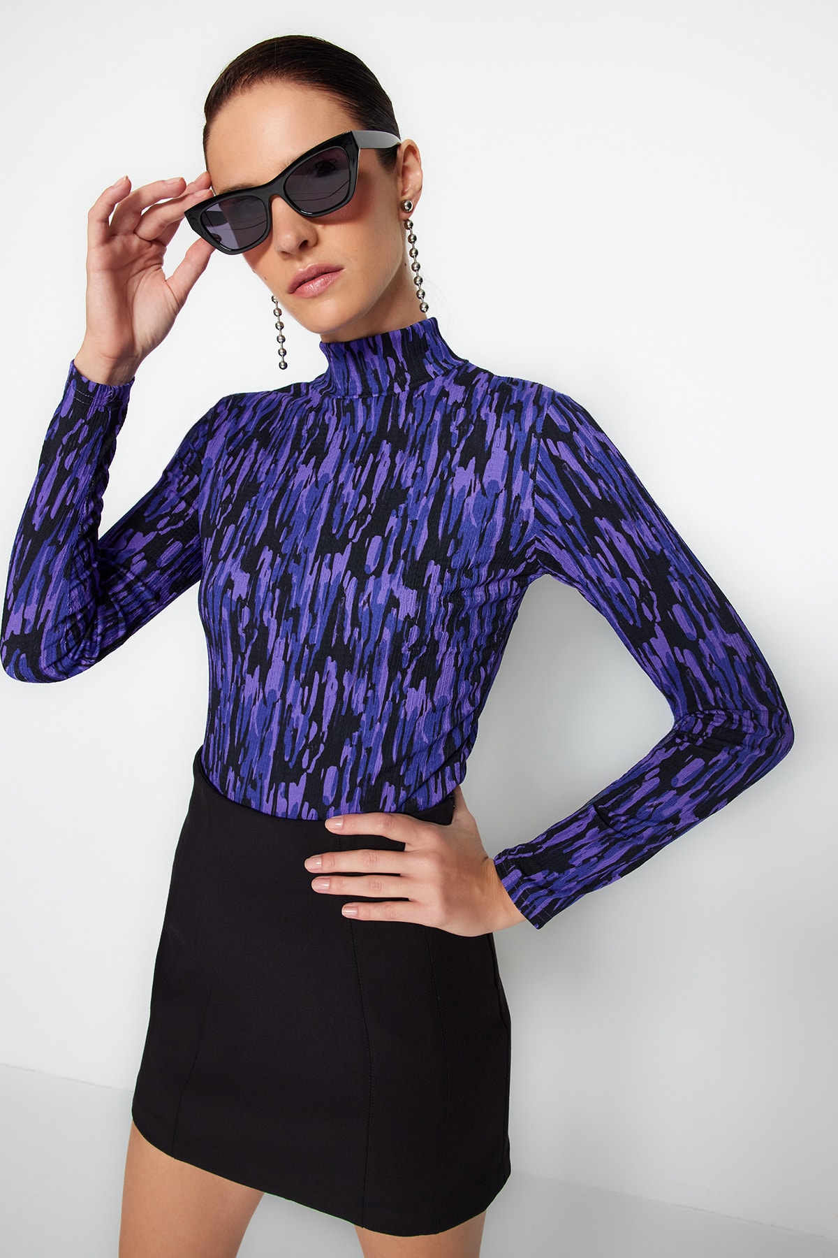 Блузка Trendyol приталенная с воротником и длинными рукавами, фиолетовый
