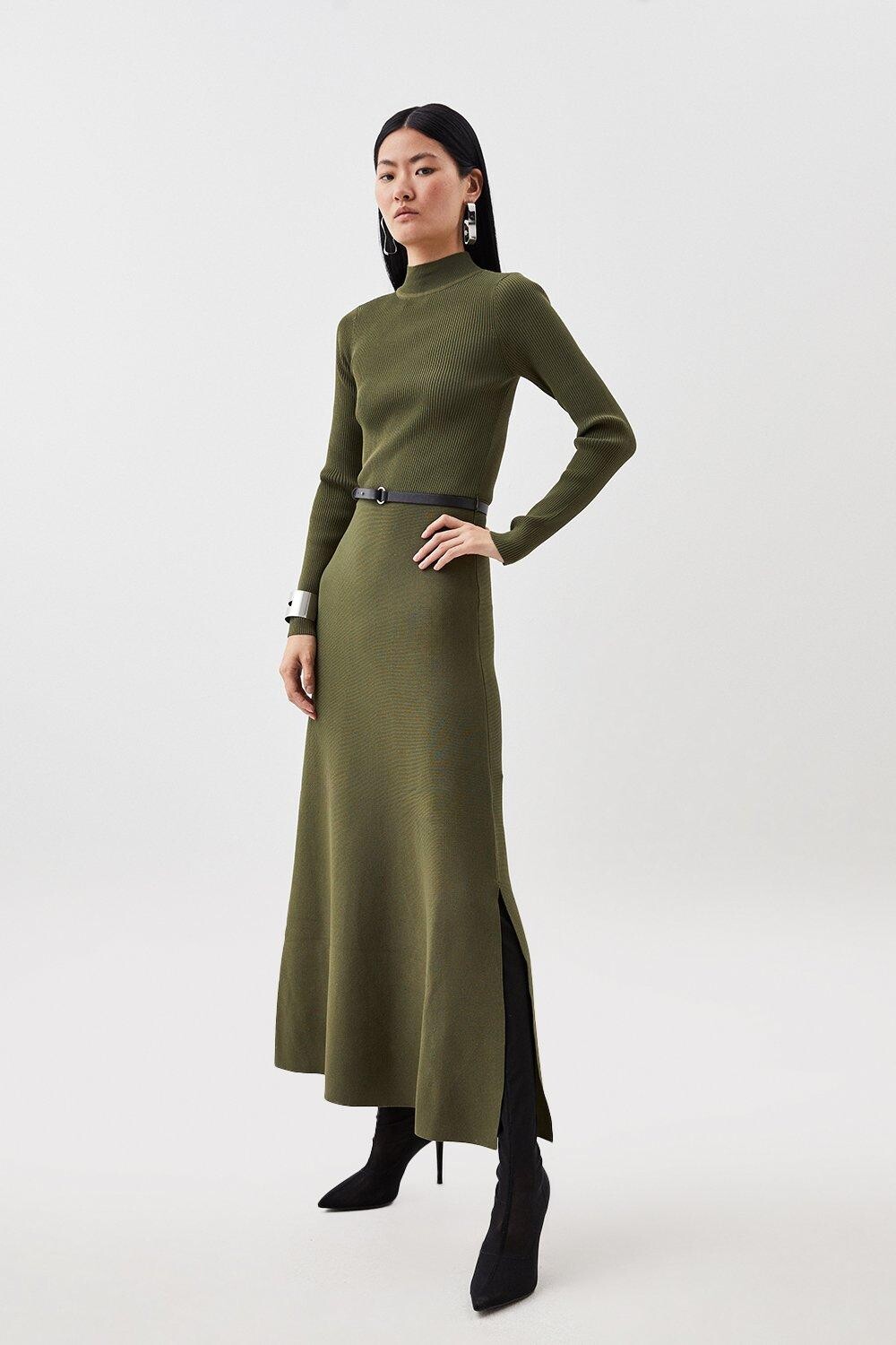 

Платье миди в рубчик из смесовой вискозы с поясом Karen Millen, хаки