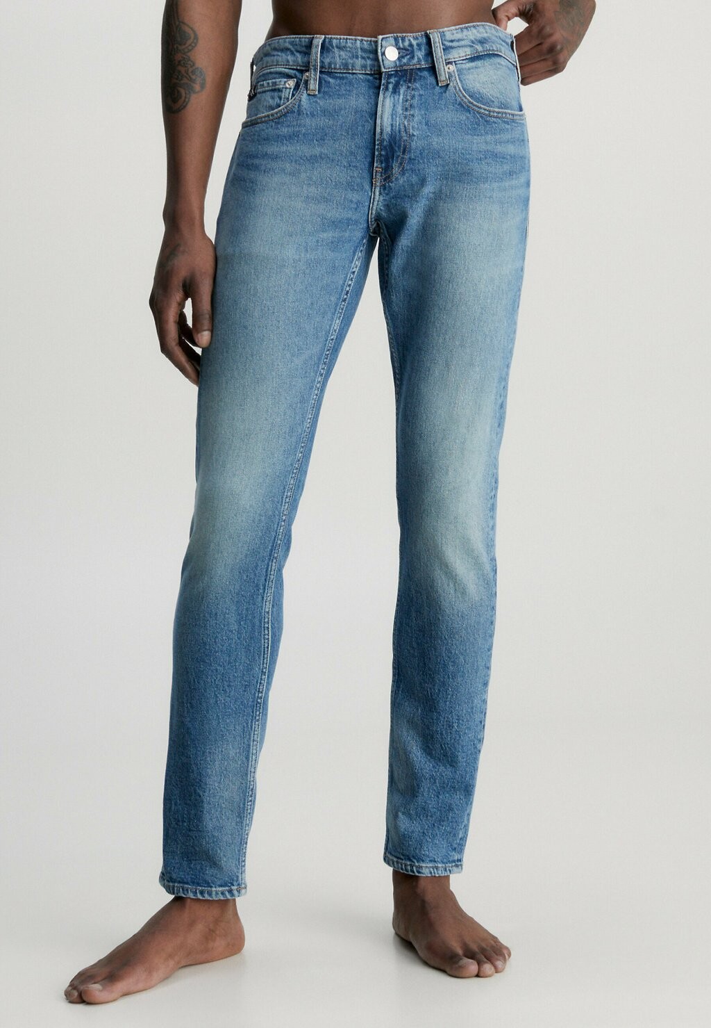 

Брюки Calvin Klein Jeans, средний деним