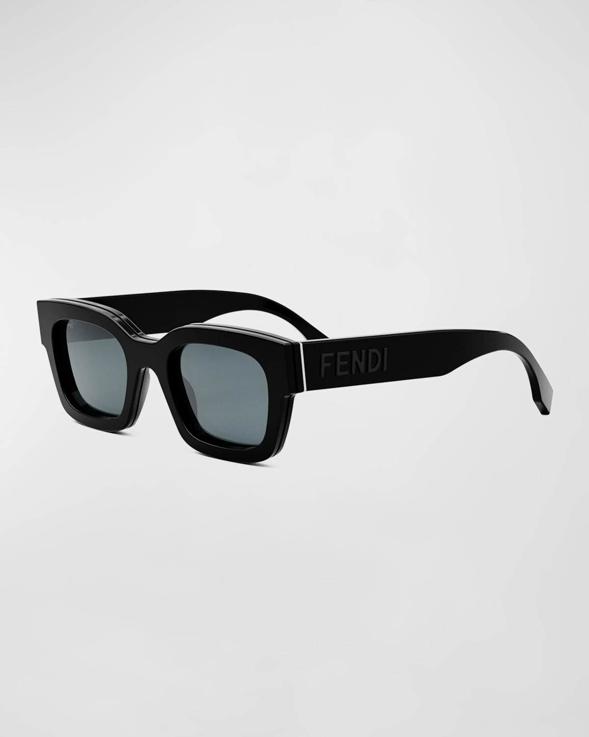 

Мужские фирменные овальные солнцезащитные очки с логотипом Fendi, цвет Shiny Black / Blue