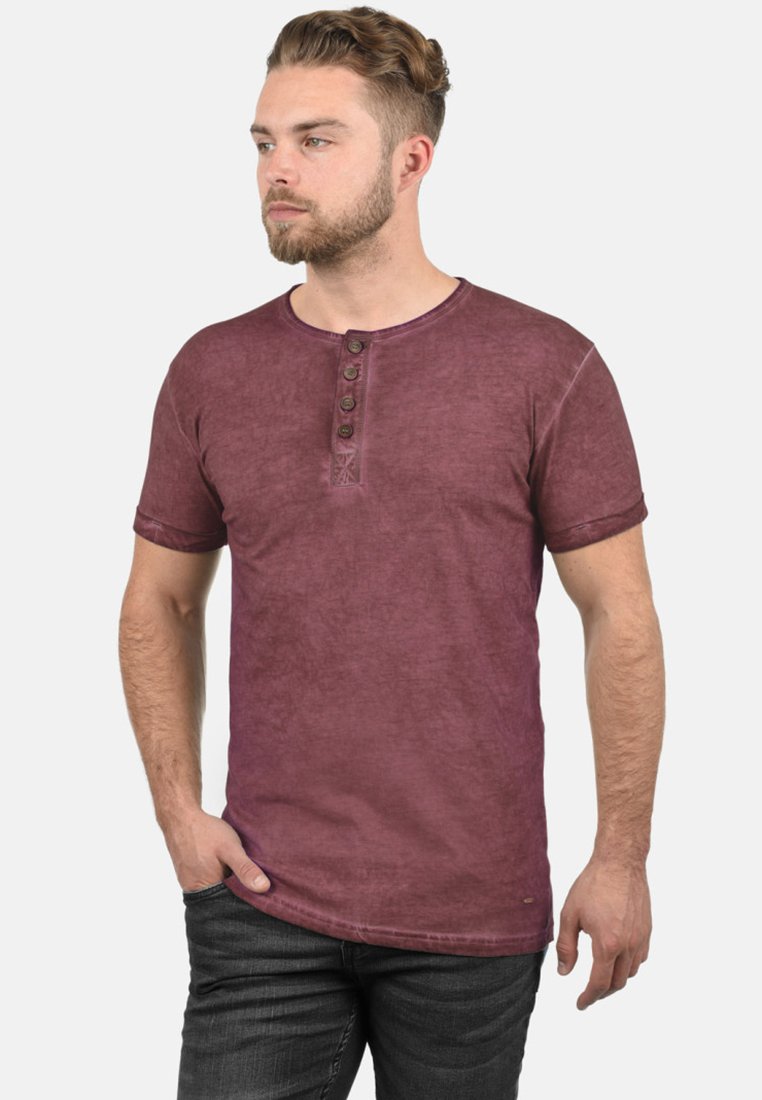 Базовая футболка SDTIHN Solid, цвет wine red