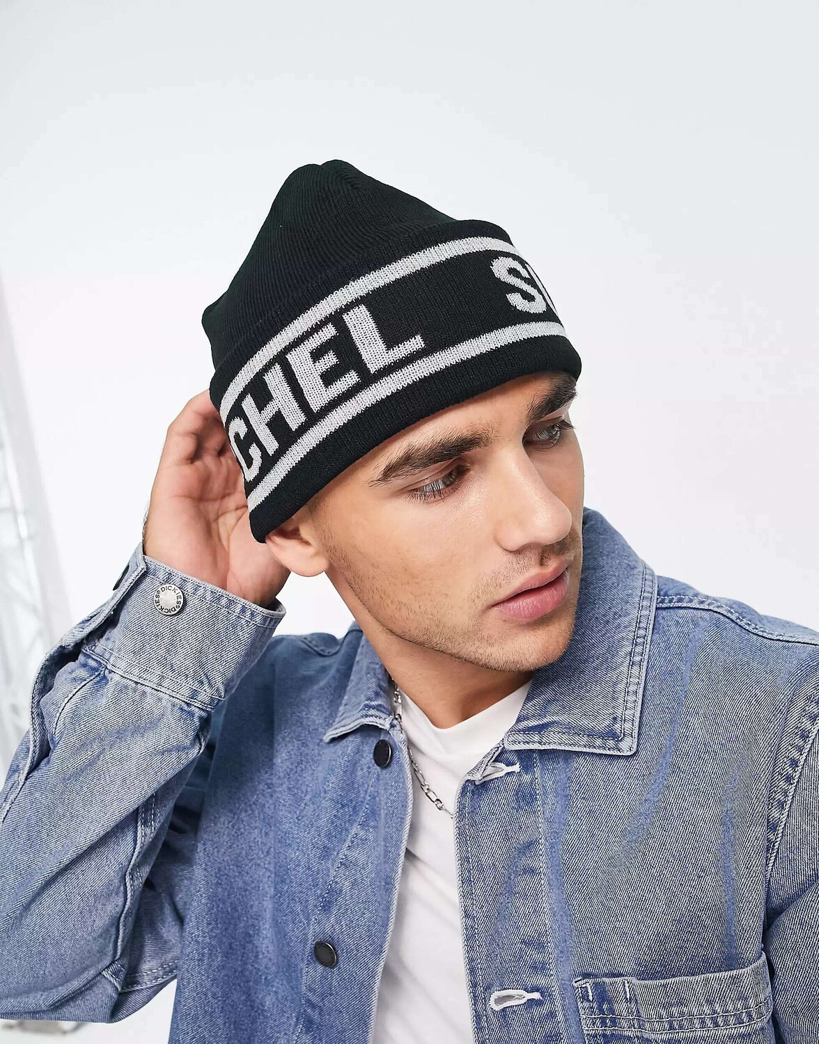 

Черная шапка-бини с логотипом Herschel Supply Co. Elmer