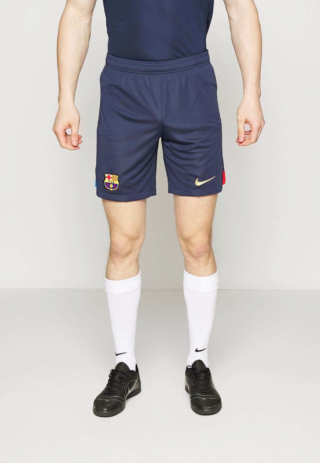 

Спортивные шорты Nike
