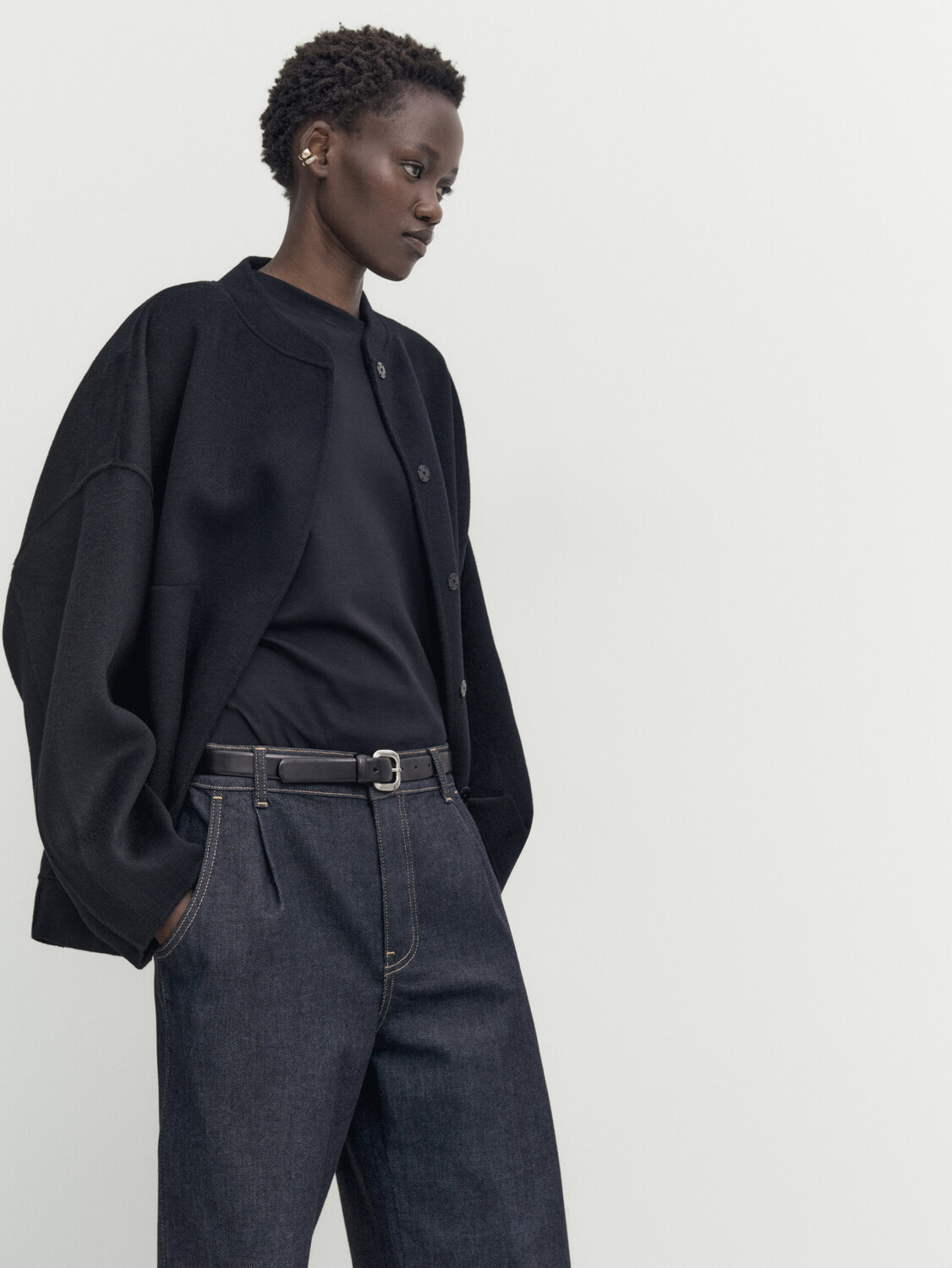 

Джинсы средней посадки с вытонами Massimo Dutti, угольный