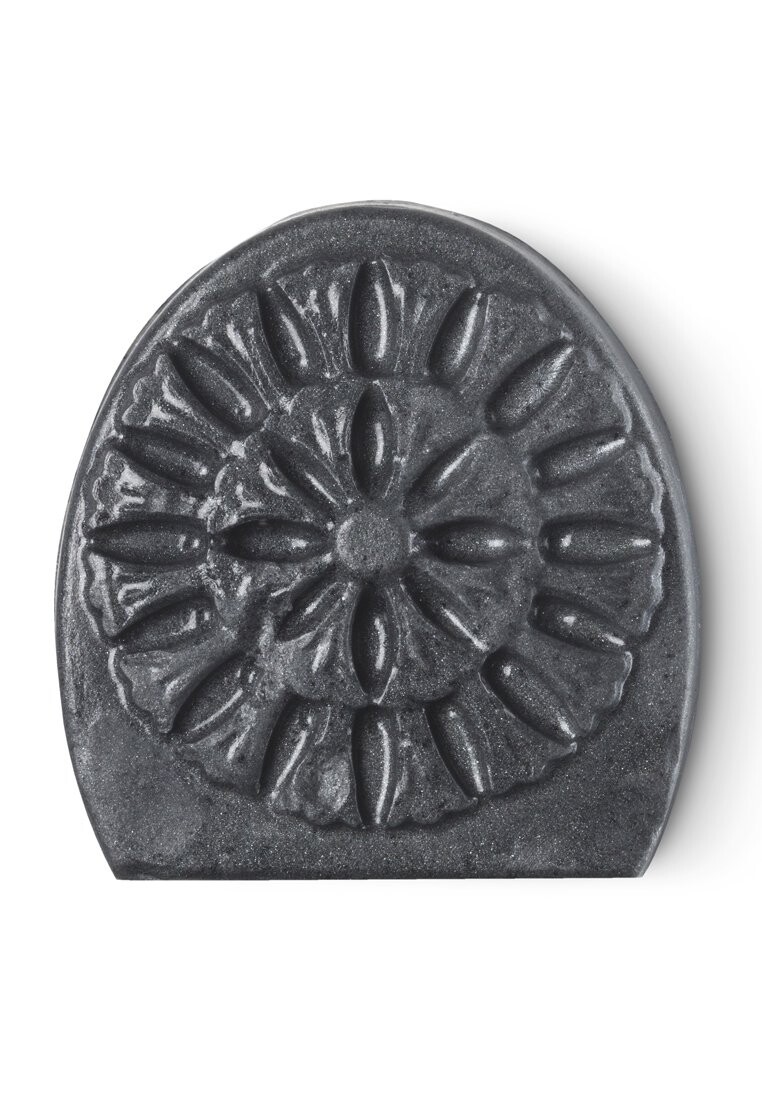 

Мыло CHARCOAL LUSH, цвет black
