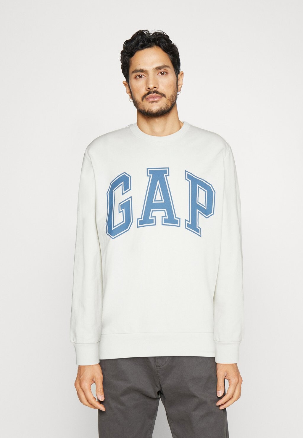 

Толстовка GAP
