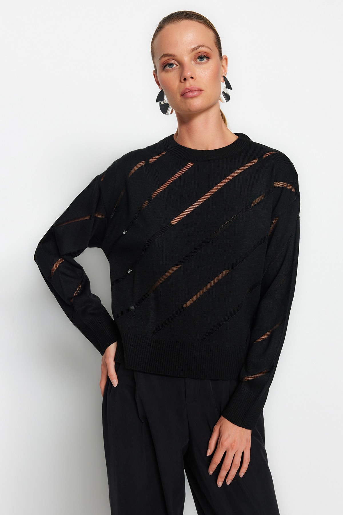 Свитер Trendyol с ажуром, черный блуза с ажуром 40 42 размер