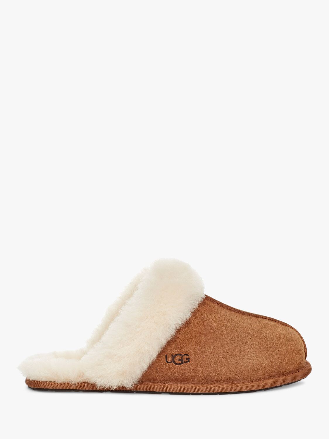 

Тапочки UGG Scuffette из овчины и замши, каштановый