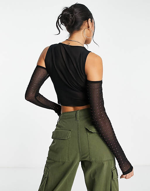 

Черный топ с открытыми плечами ASOS DESIGN с заклепками из розовых кристаллов