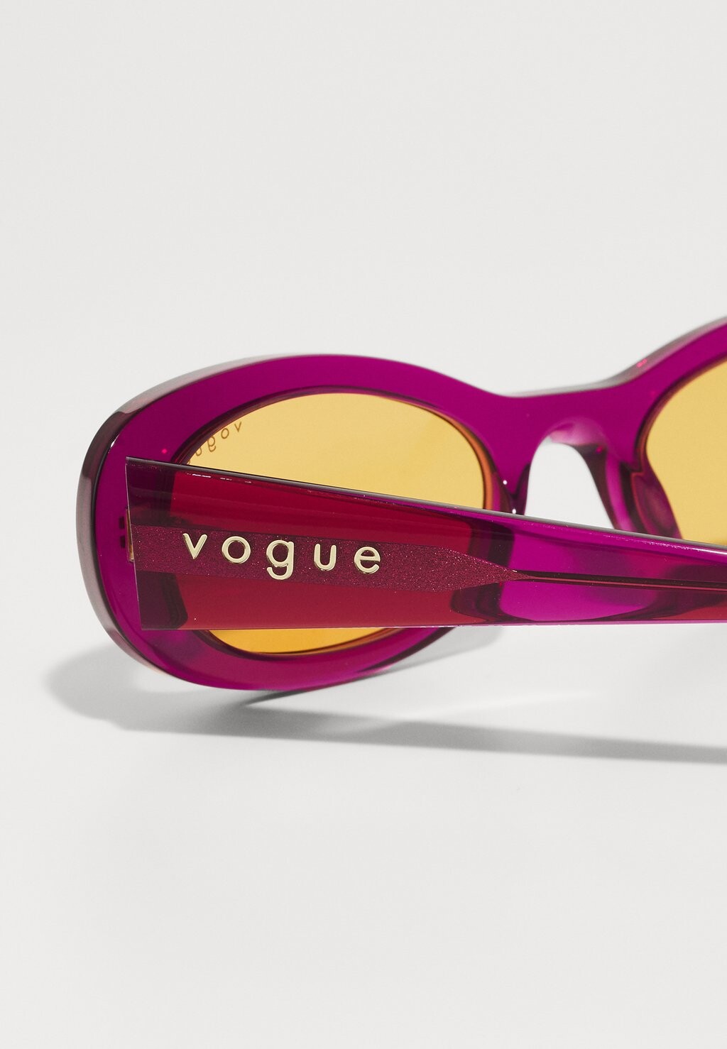 

Солнцезащитные очки VOGUE Eyewear, прозрачно-фиолетовые